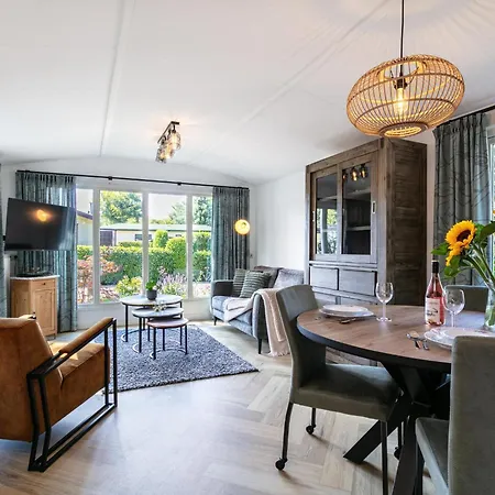 De Tortelduif * 许尔斯霍斯特